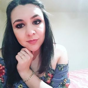 Meet your Posher, Karina